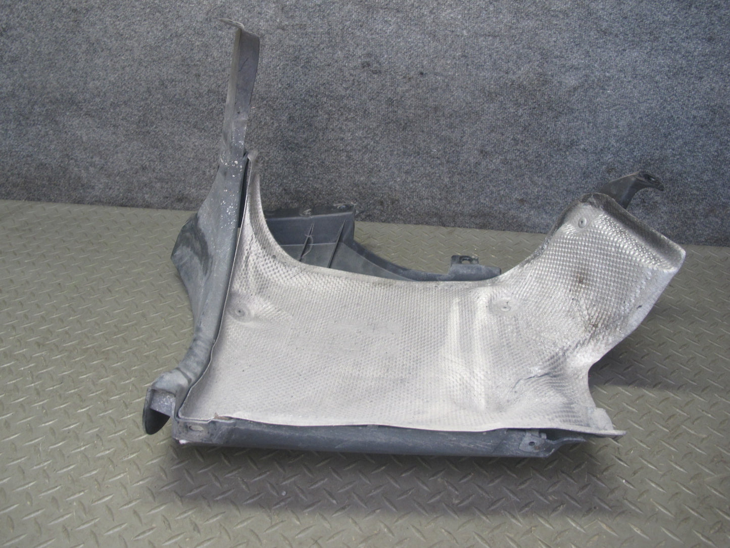 05-08 Porsche 911 997 Rear Right Bumper Guide Exhaust Heat Shield 99750583200