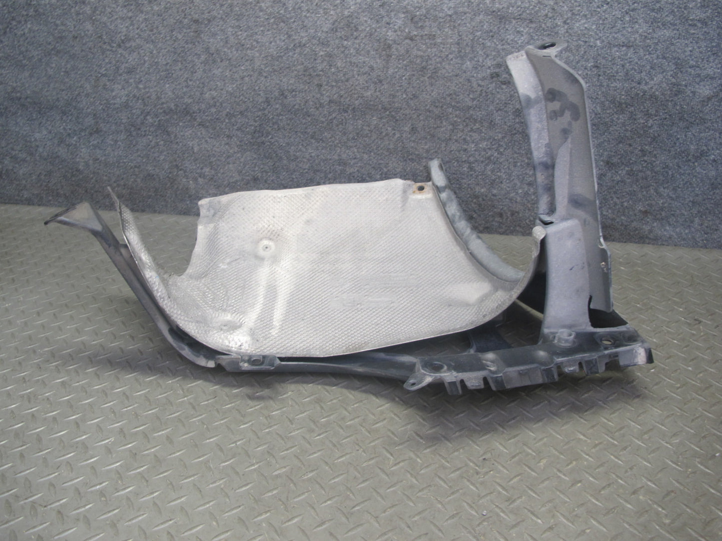 05-08 Porsche 911 997 Rear Right Bumper Guide Exhaust Heat Shield 99750583200