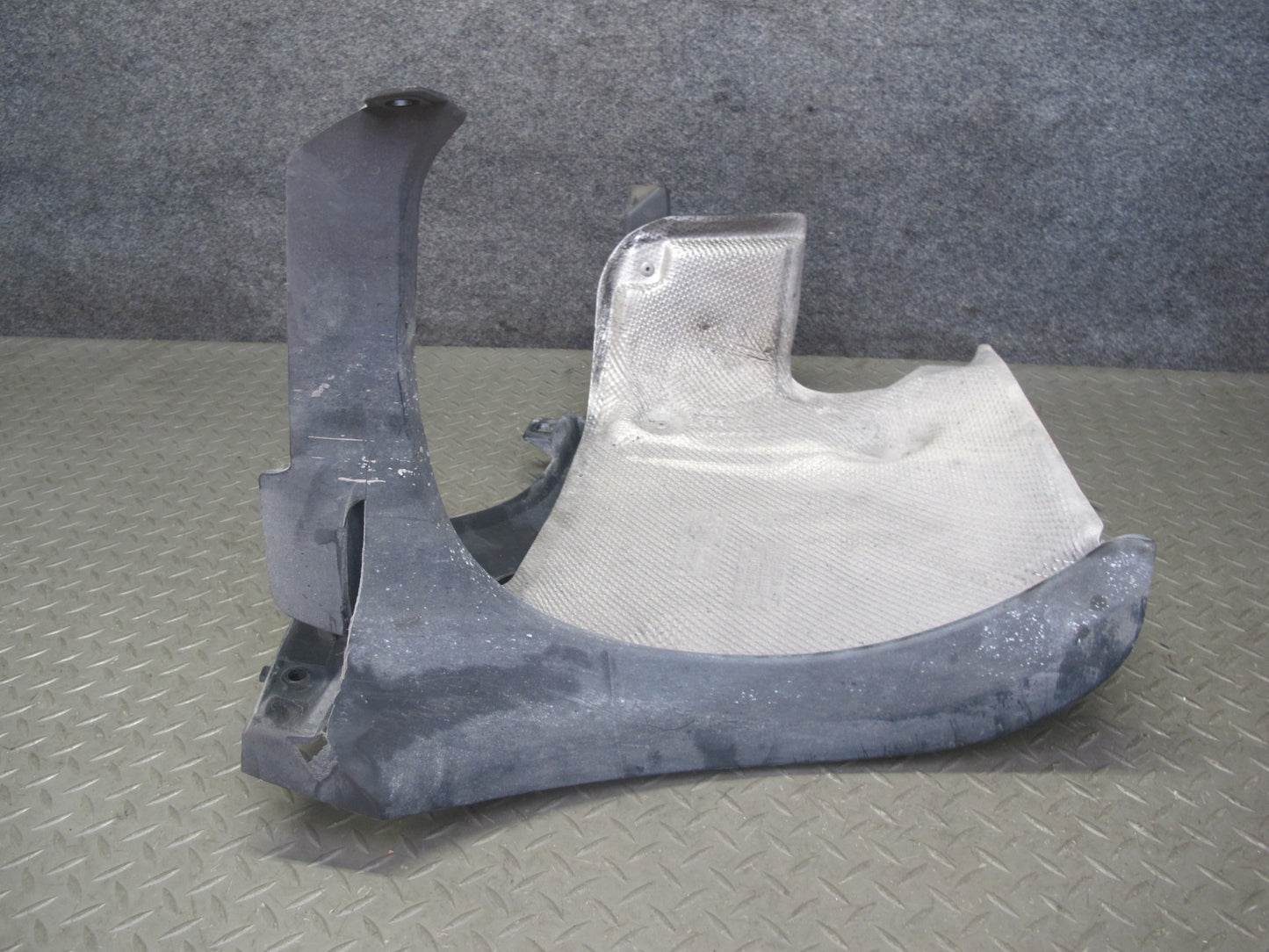 05-08 Porsche 911 997 Rear Right Bumper Guide Exhaust Heat Shield 99750583200