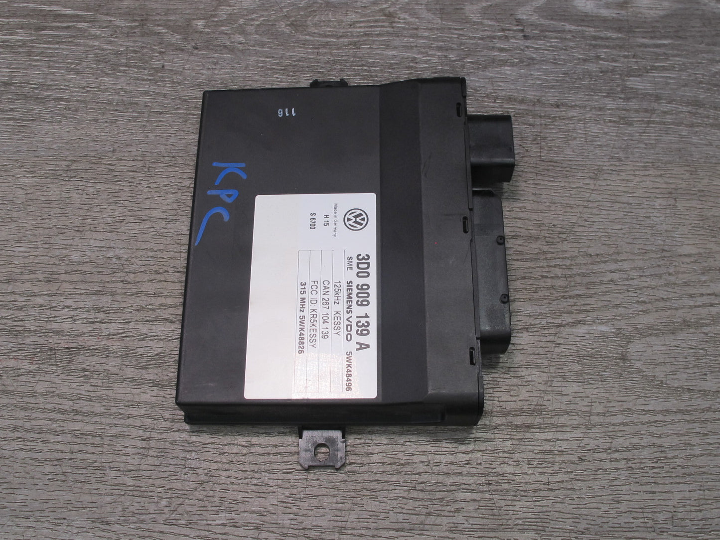 2003-2006 Porsche Cayenne 955 Keyless Entry Control Module 3D0909139A