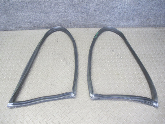 2005-2012 Porsche 911 997 Coupe Rear Quarter Window Rubber Seal Gasket Set of 2