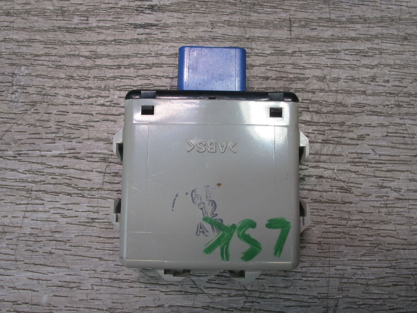 04-06 Lexus UCF30L LS430 Power Steering Control Module 89650-50120 OEM