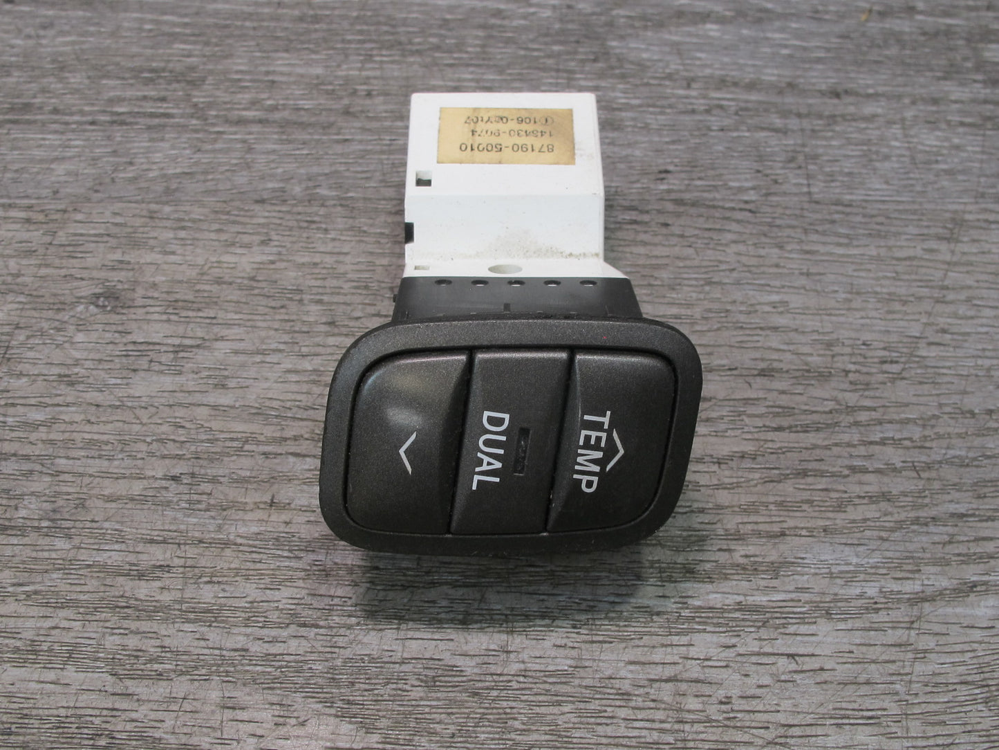 01-06 Lexus UCF30L LS430 Driver Temperature Control Switch 87190-50010 OEM