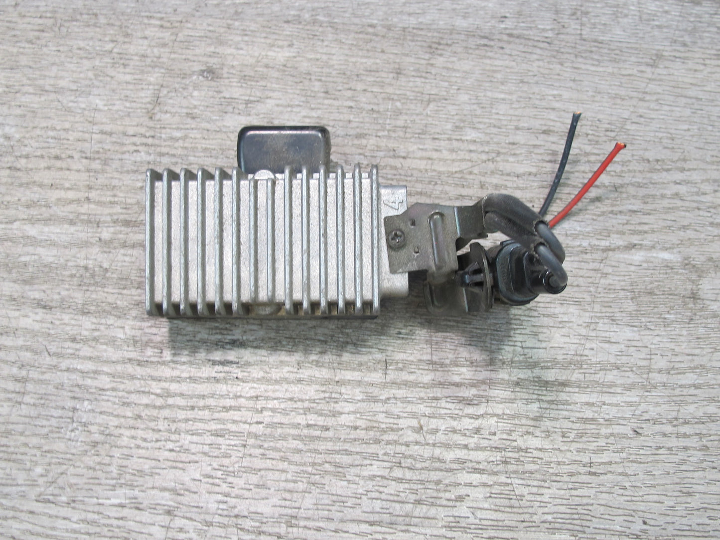 04-06 Lexus UCF30L LS430 Fuel Pump Resistor Module 23080-50140 OEM