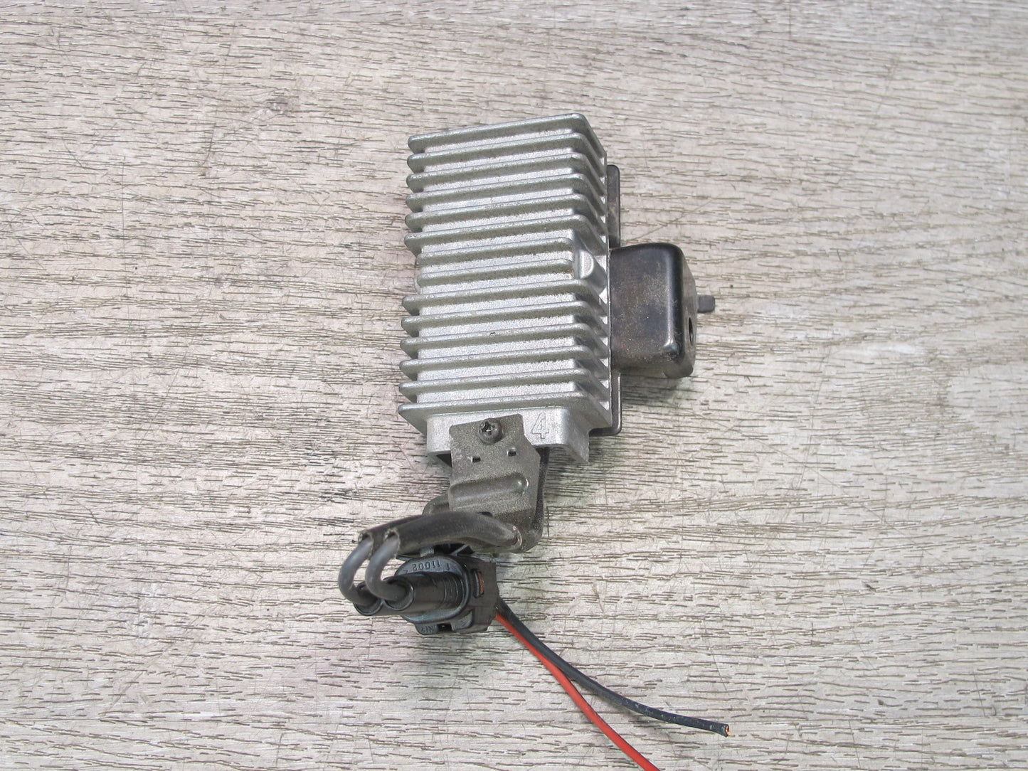 04-06 Lexus UCF30L LS430 Fuel Pump Resistor Module 23080-50140 OEM