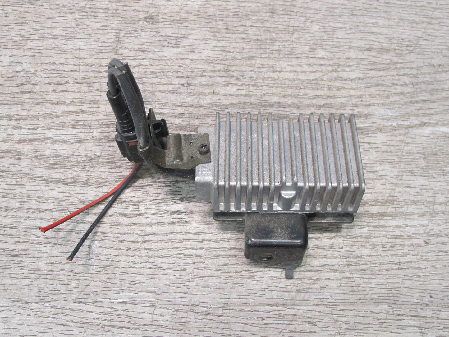04-06 Lexus UCF30L LS430 Fuel Pump Resistor Module 23080-50140 OEM
