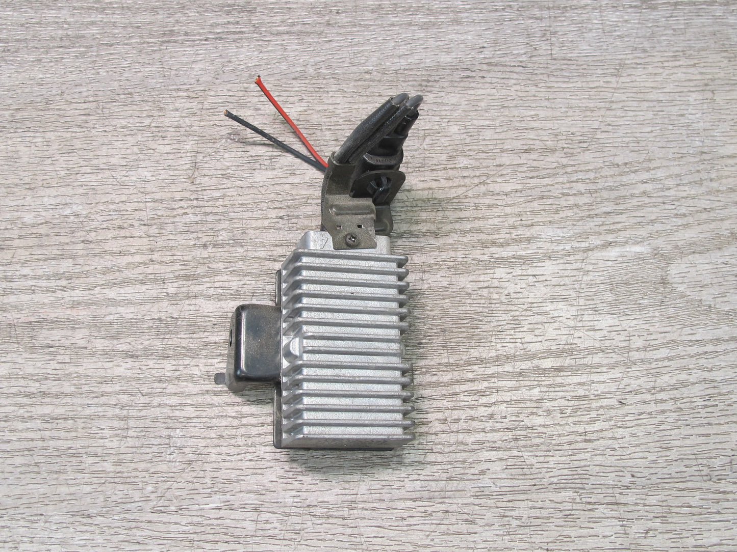 04-06 Lexus UCF30L LS430 Fuel Pump Resistor Module 23080-50140 OEM