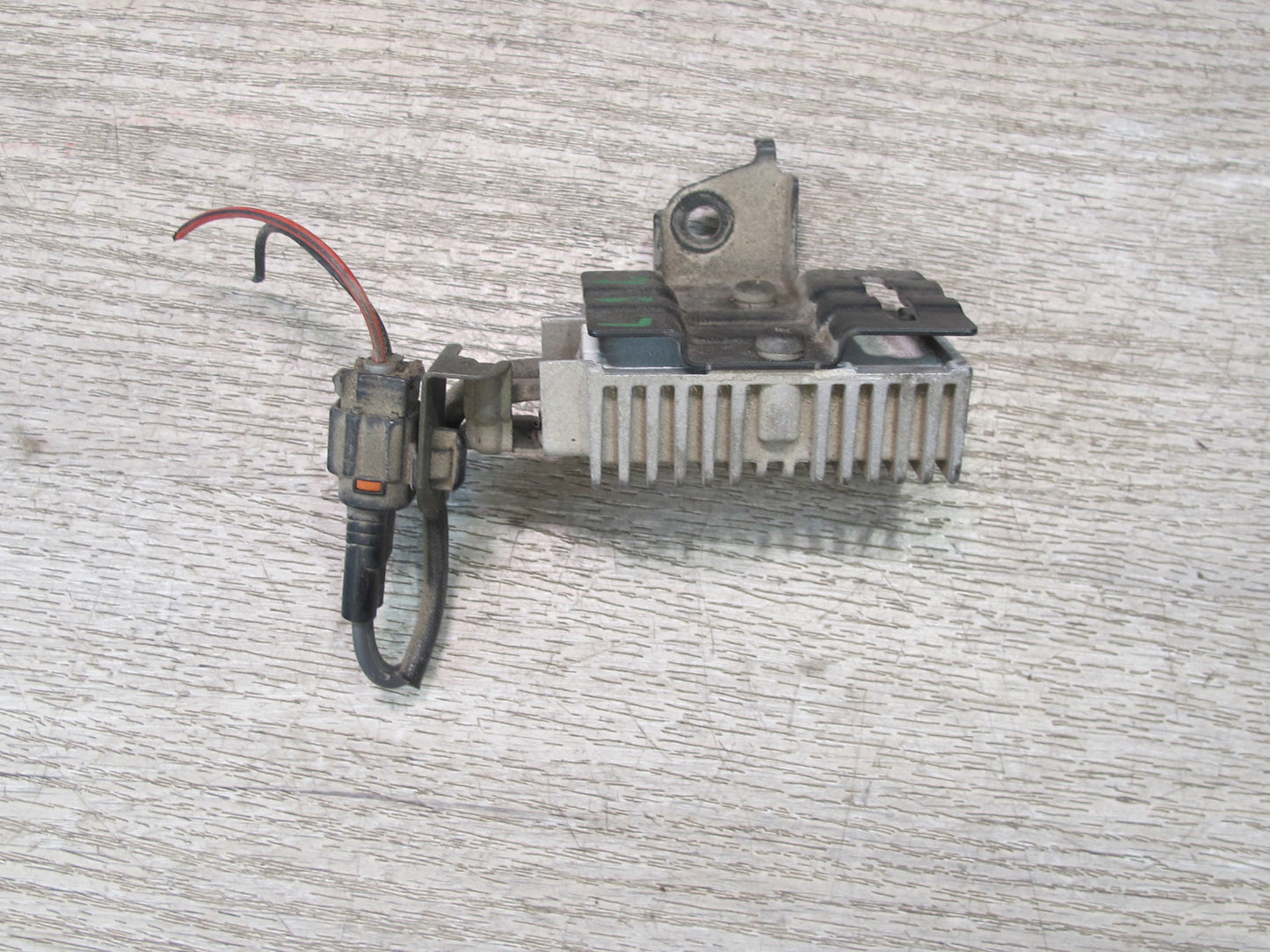 04-06 Lexus UCF30L LS430 Fuel Pump Resistor Module 23080-50140 OEM