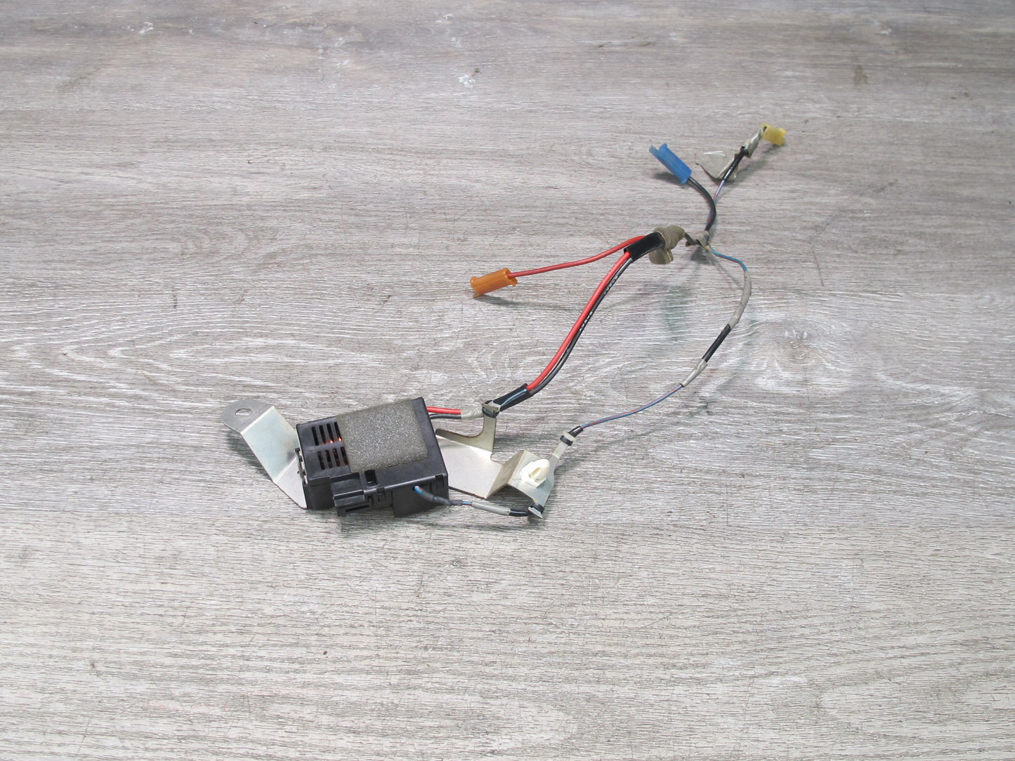 01-06 Lexus UCF30L LS430 Rear Windshield Defrost Defogger Control Module OEM
