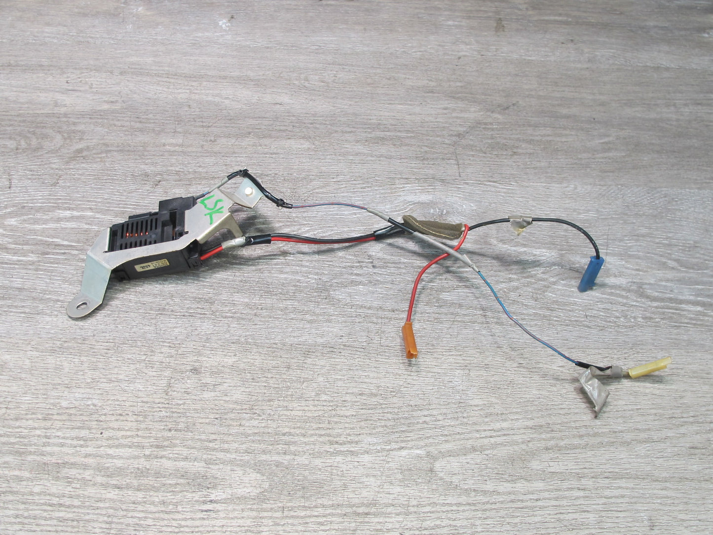 01-06 Lexus UCF30L LS430 Rear Windshield Defrost Defogger Control Module OEM
