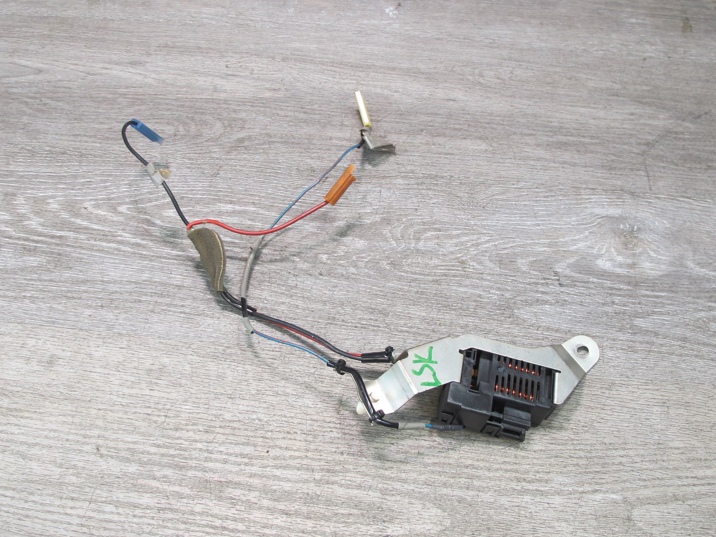 01-06 Lexus UCF30L LS430 Rear Windshield Defrost Defogger Control Module OEM