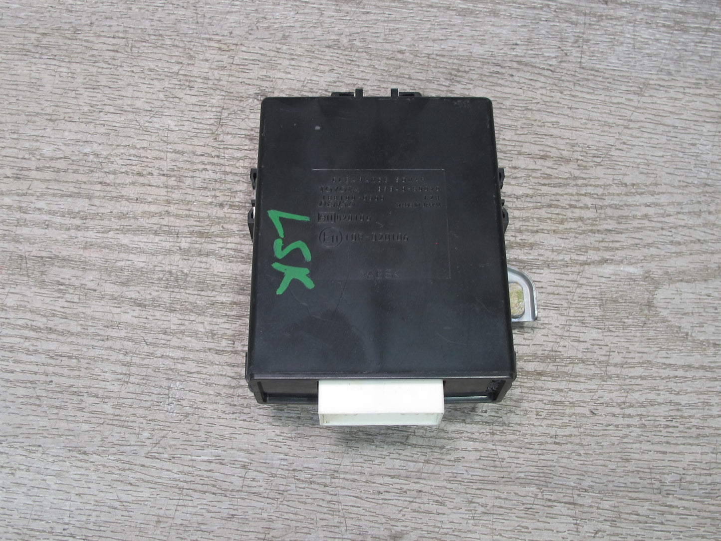 04-06 Lexus UCF30L LS430 Parking Assist Control Module 89340-50020 OEM