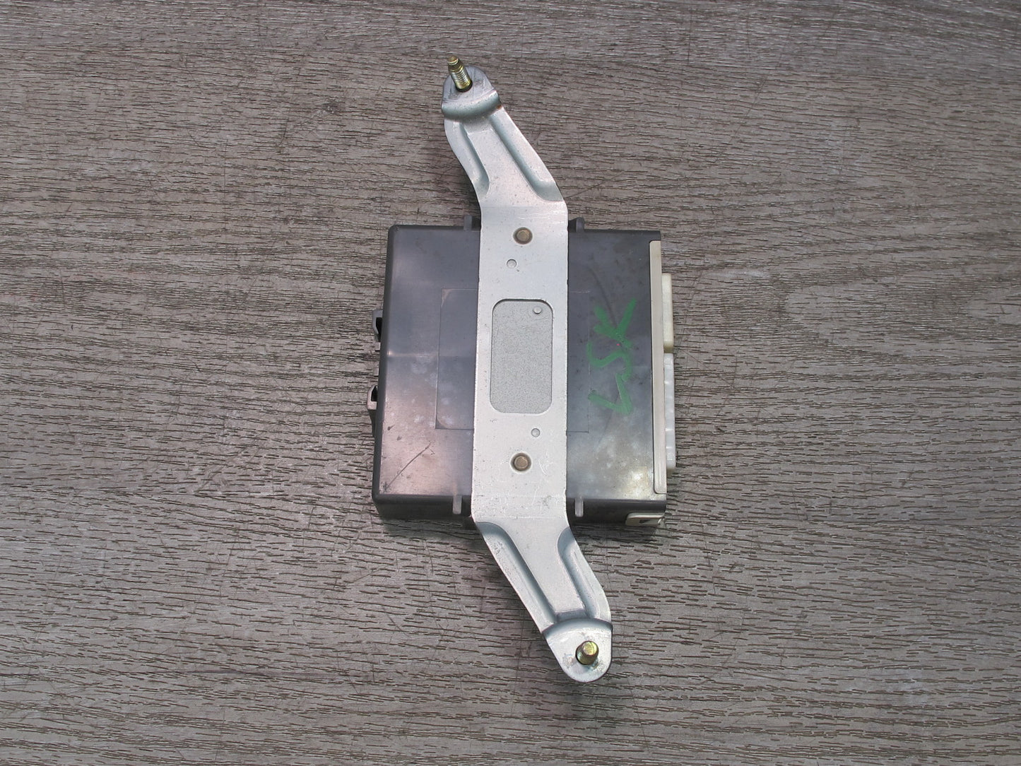 04-06 Lexus UCF30L LS430 Headlight Lamp Leveling Control Module OEM