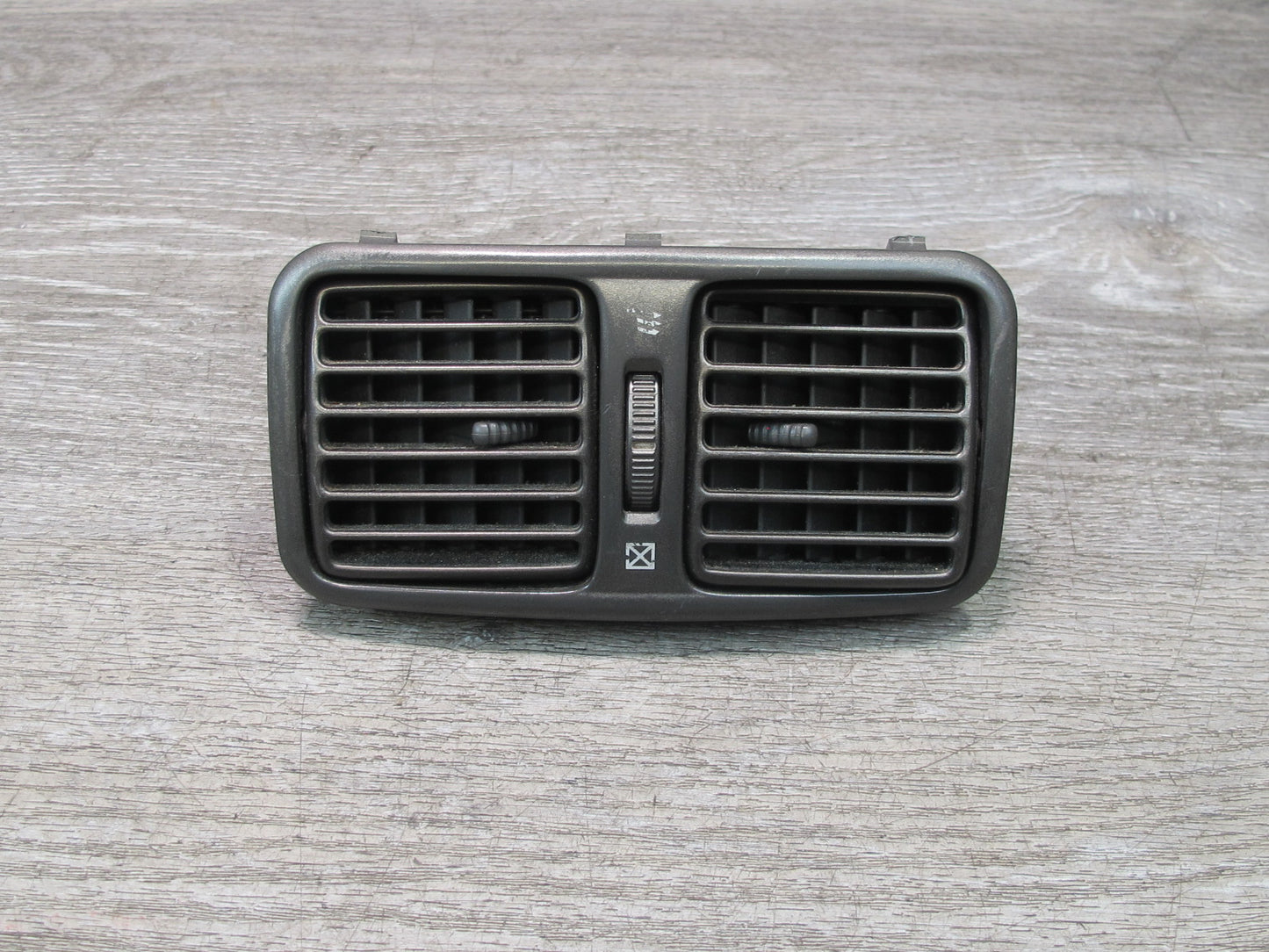 04-06 Lexus UCF30L LS430 Rear Center Console Air Vent Trim Grille Black OEM