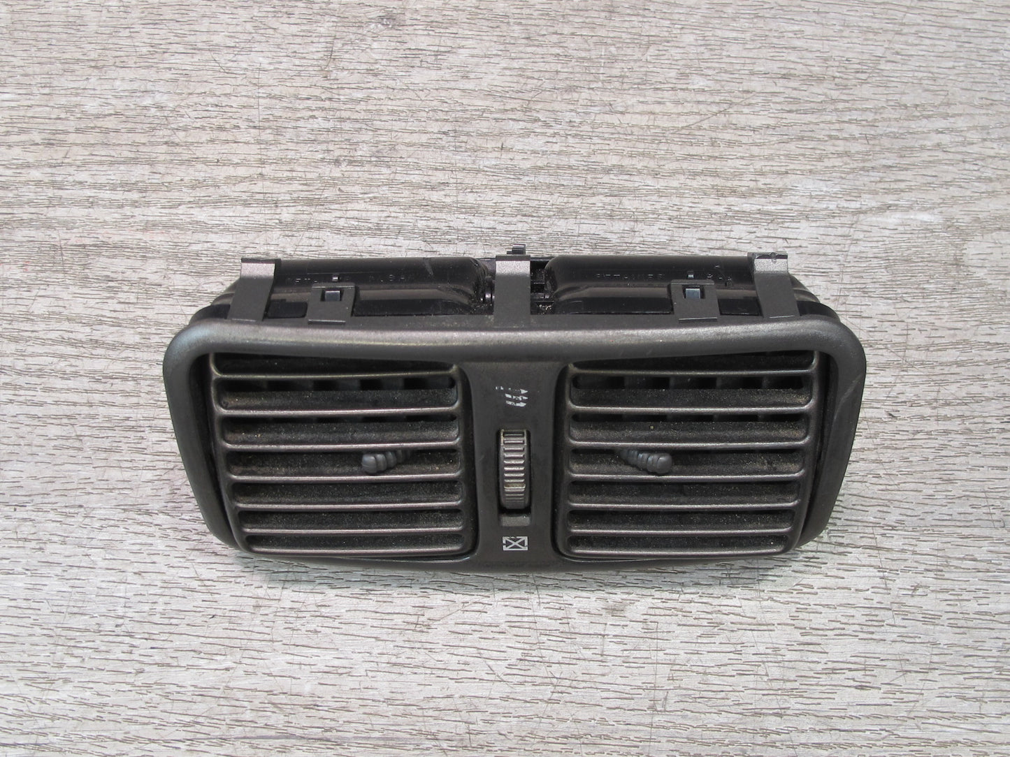 04-06 Lexus UCF30L LS430 Rear Center Console Air Vent Trim Grille Black OEM