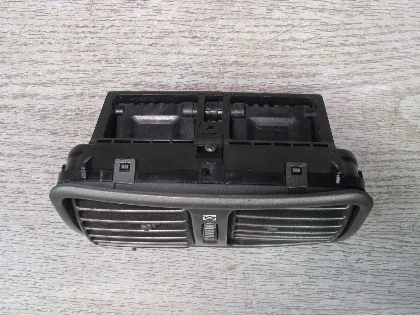 04-06 Lexus UCF30L LS430 Rear Center Console Air Vent Trim Grille Black OEM