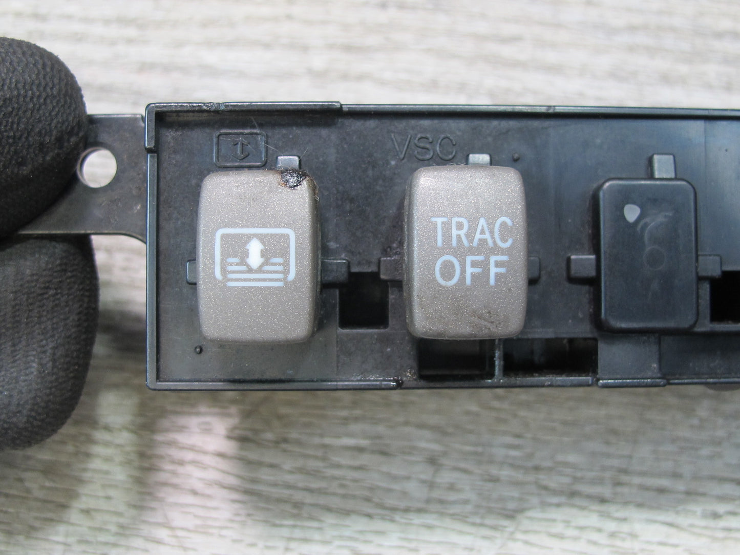 01-06 Lexus UCF30L LS430 Trac OFF Sunshade Heated Vent Seat Switch Panel OEM