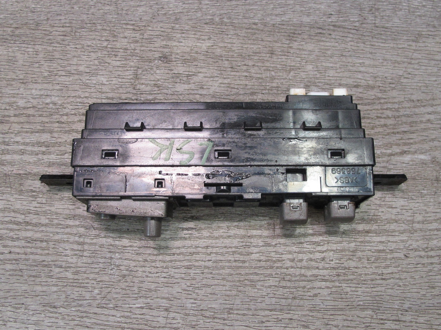 01-06 Lexus UCF30L LS430 Trac OFF Sunshade Heated Vent Seat Switch Panel OEM