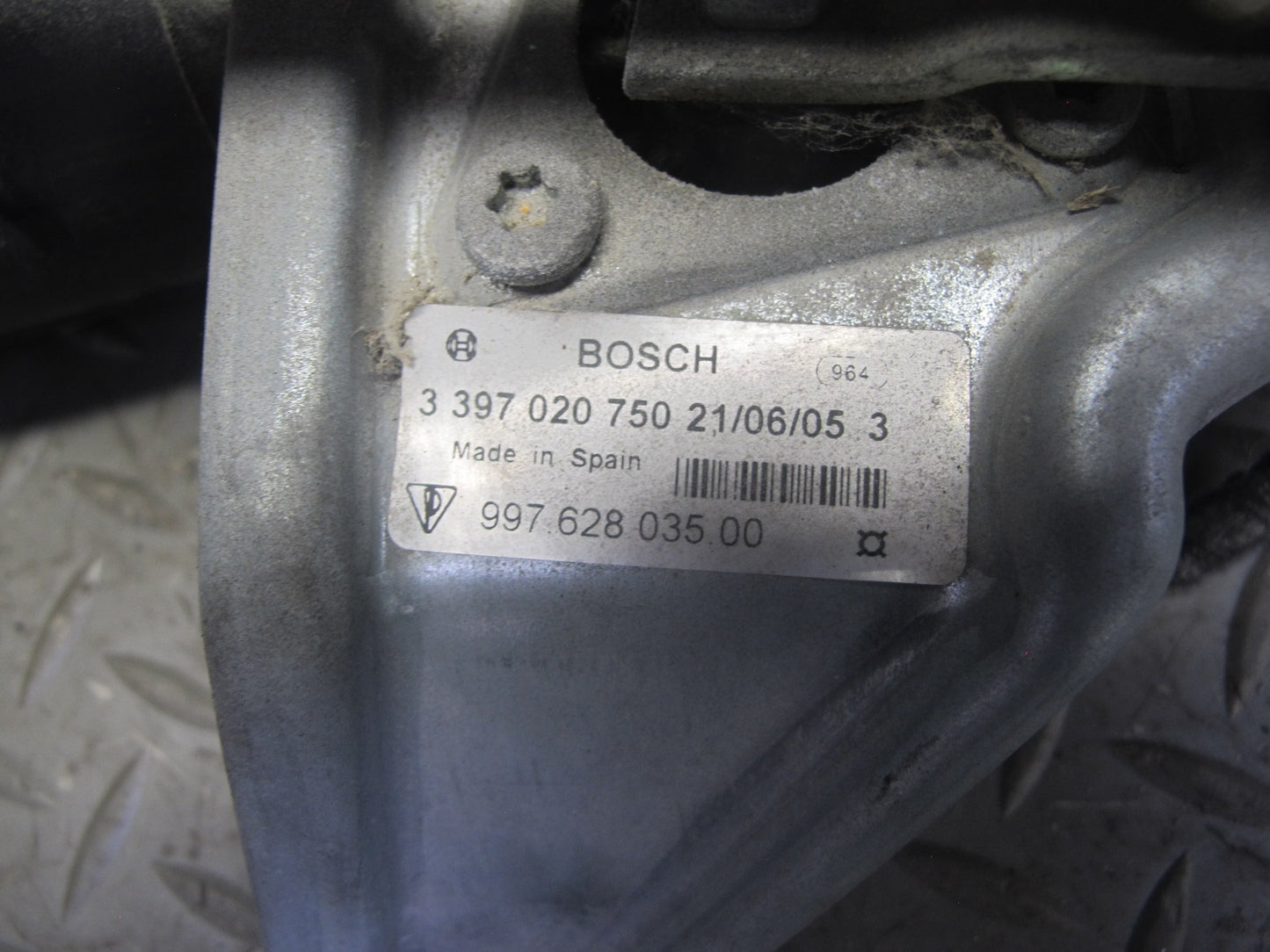 2005-2012 Porsche 911 997 Boxster Windshield Wiper Transmission  Linkage w Motor