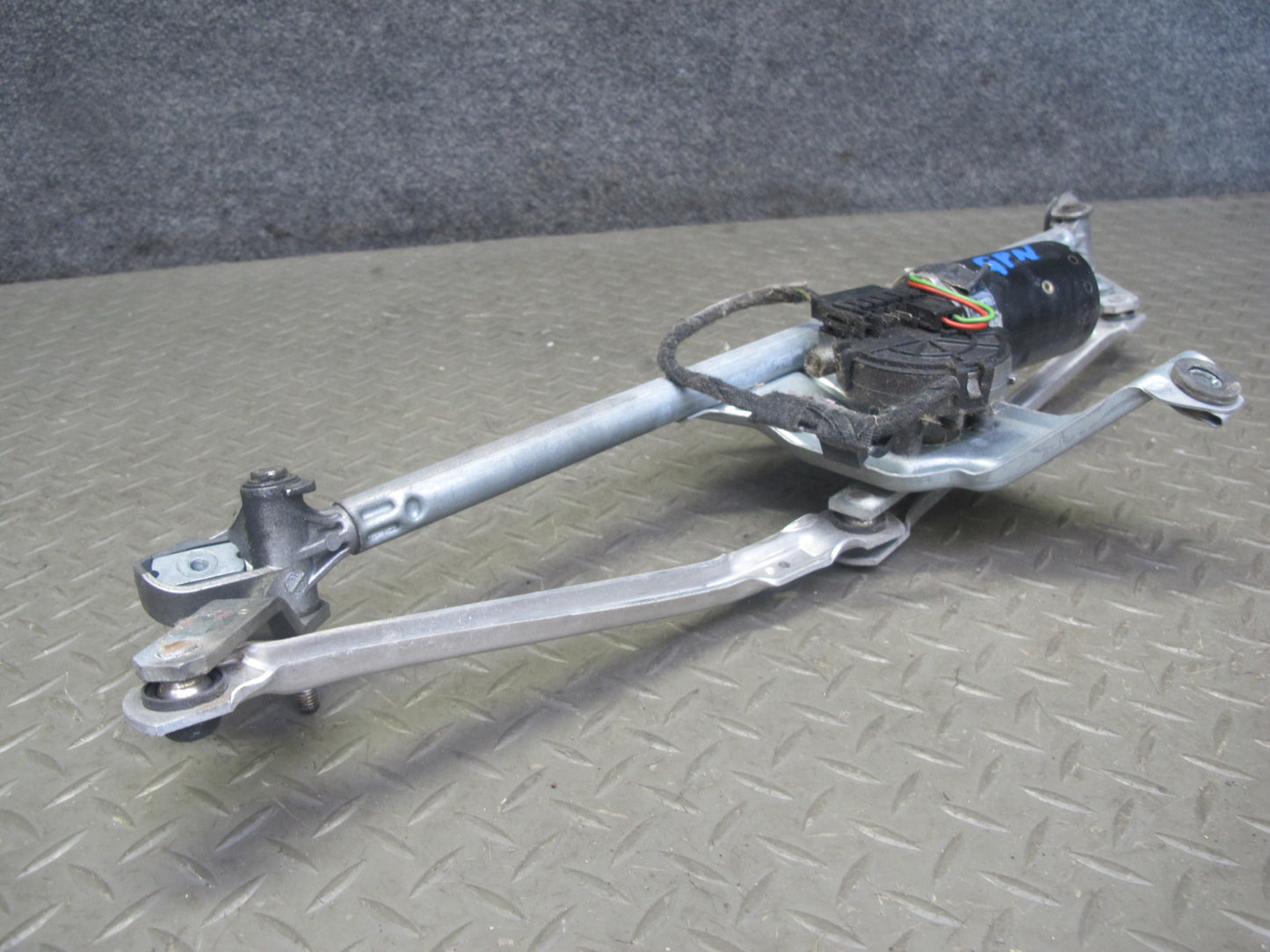2005-2012 Porsche 911 997 Boxster Windshield Wiper Transmission  Linkage w Motor