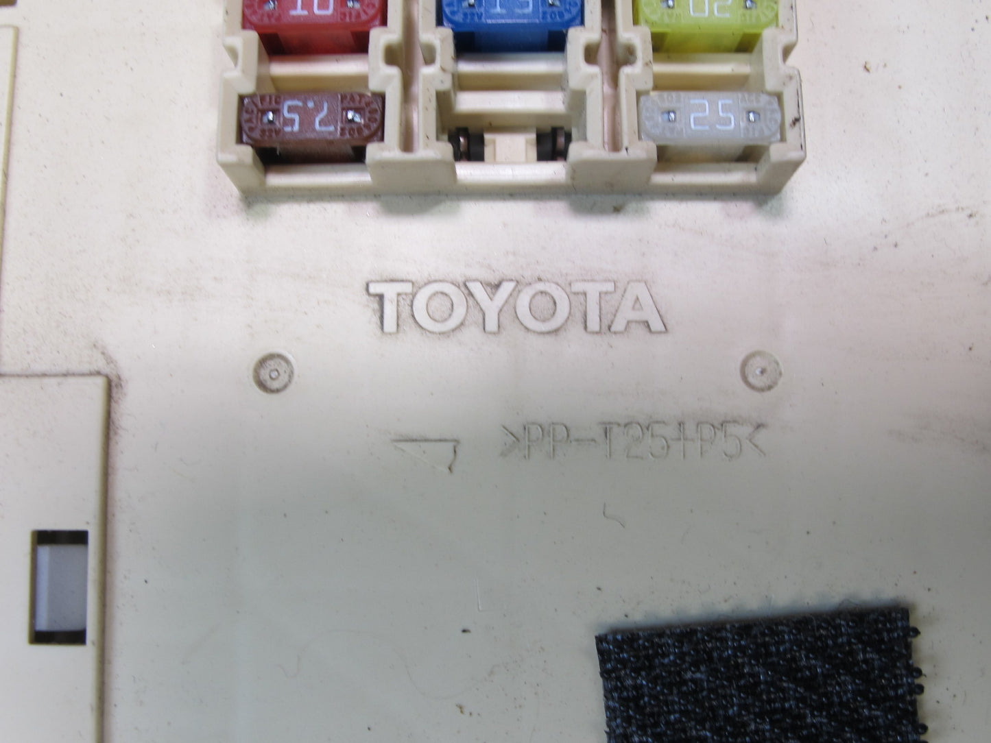 04-06 Lexus UCF30L LS430 Front Right Fuse Relay Junction Box Module OEM