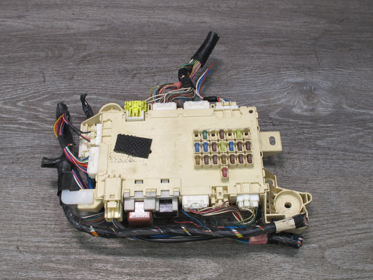 04-06 Lexus UCF30L LS430 Front Left Fuse Relay Junction Box Module OEM