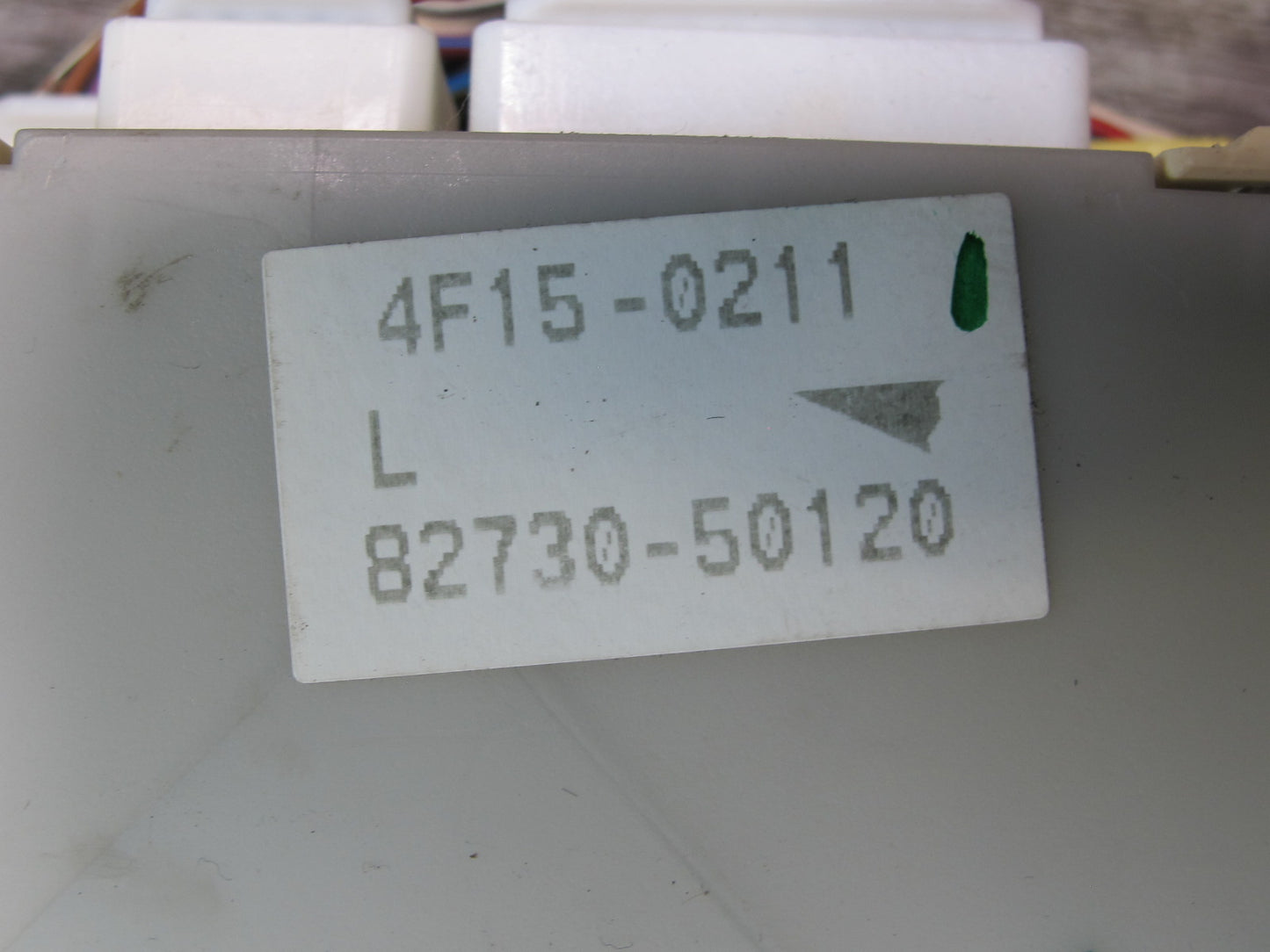 04-06 Lexus UCF30L LS430 Front Left Fuse Relay Junction Box Module OEM
