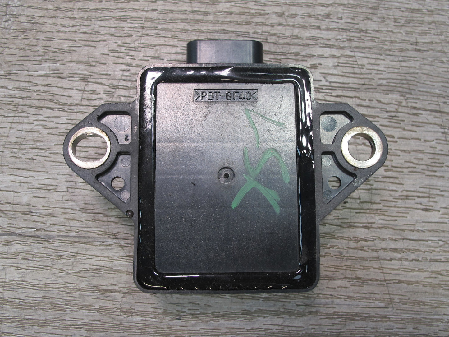 04-06 Lexus UCF30L LS430 YAW Turn Rate Stability Sensor 89183-50020 OEM