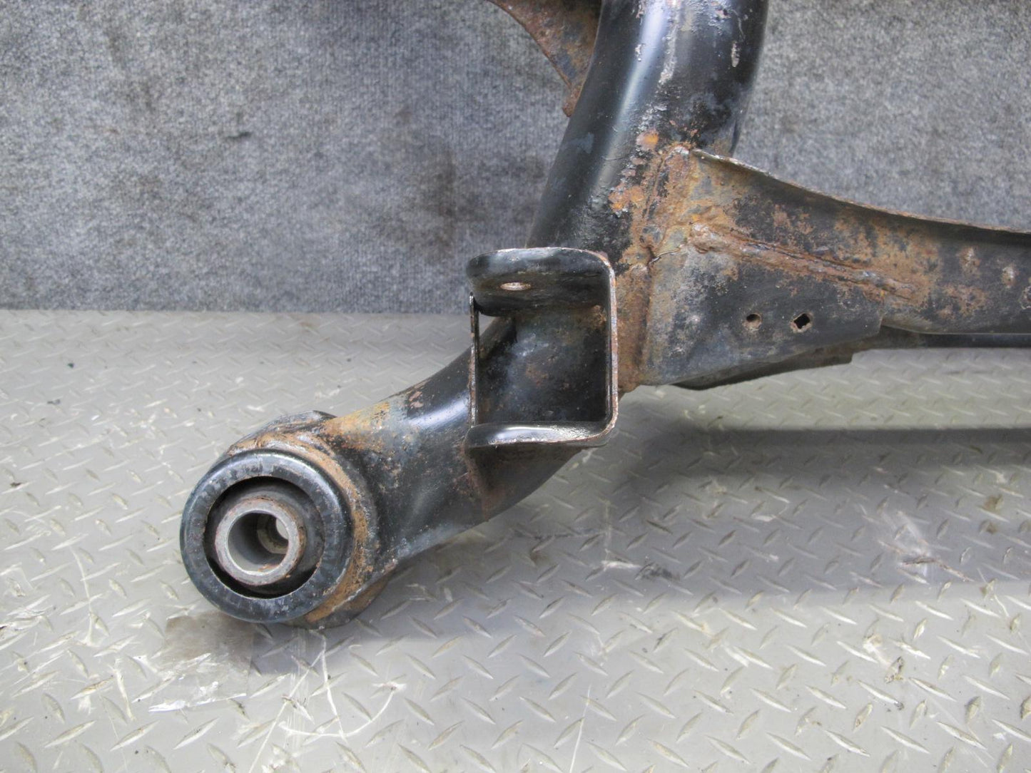 98-05 Lexus GS400 GS430 GS300 Rear Suspension Sub Frame Subframe Crossmember OEM
