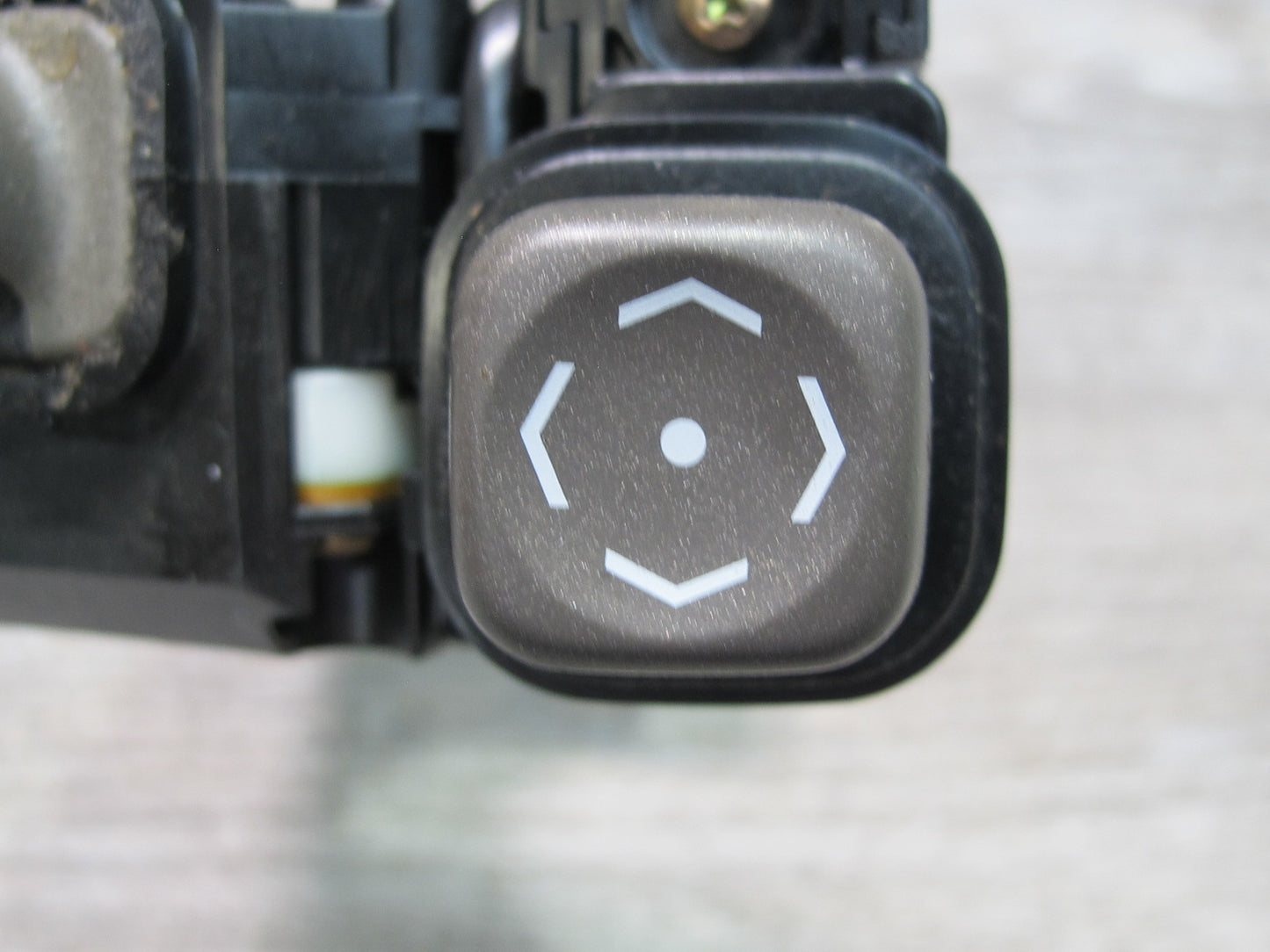 04-06 Lexus UCF30L LS430 Steering Column Headlight Turn Signal Wiper Switch OEM