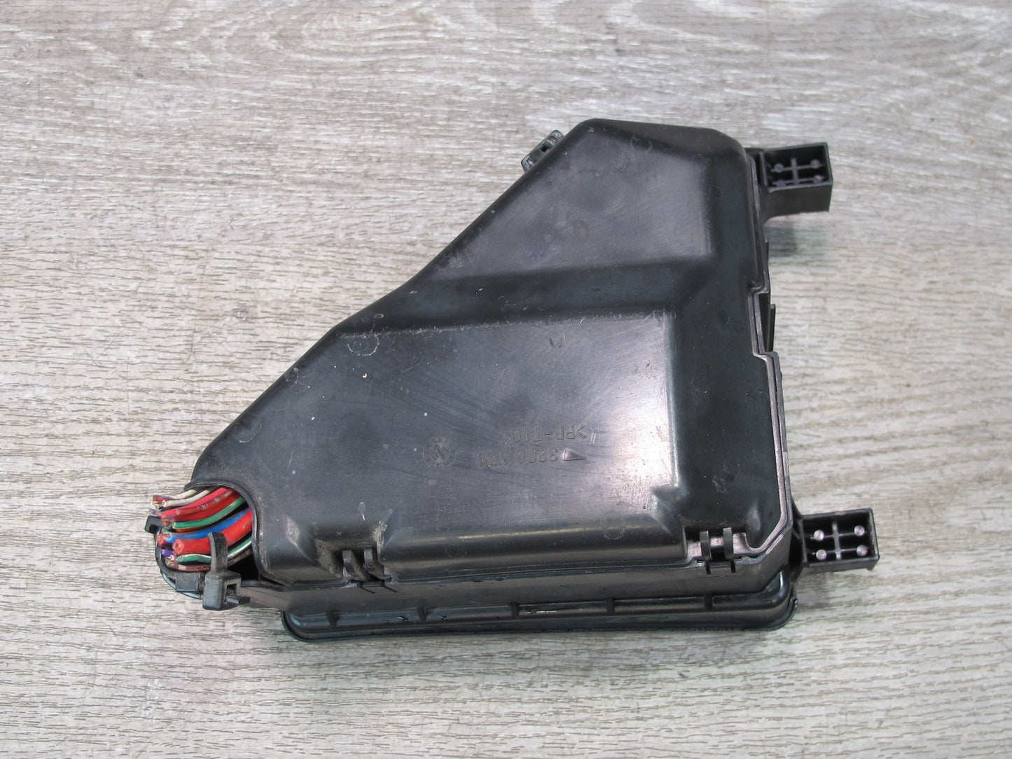 04-06 Lexus UCF30L LS430 Front Left Underhood Relay Fuse Box OEM
