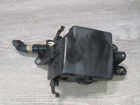 04-06 Lexus UCF30L LS430 Front Left Underhood Fuse Relay Box Module OEM