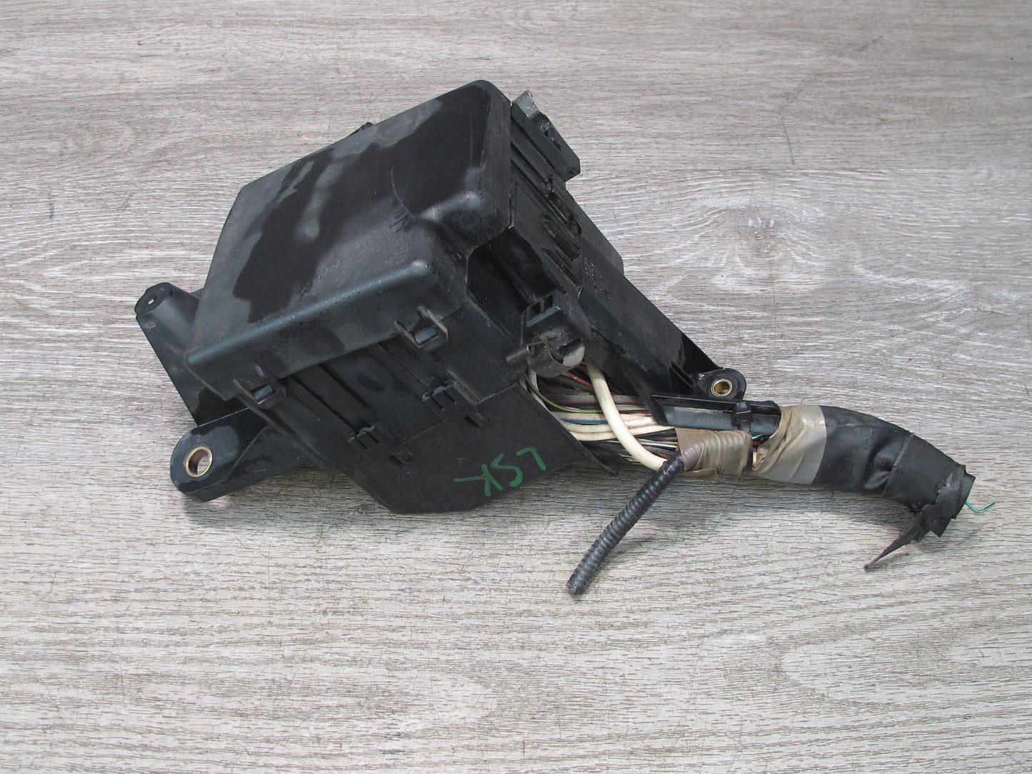 04-06 Lexus UCF30L LS430 Front Left Underhood Fuse Relay Box Module OEM