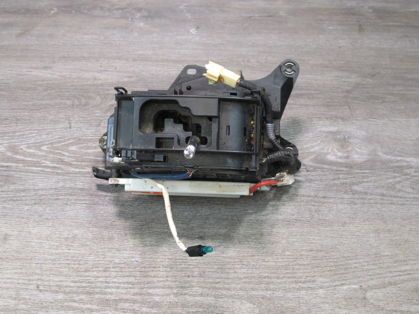 04-06 Lexus UCF30L LS430 A/T Automatic Transmission Shifter Assembly OEM