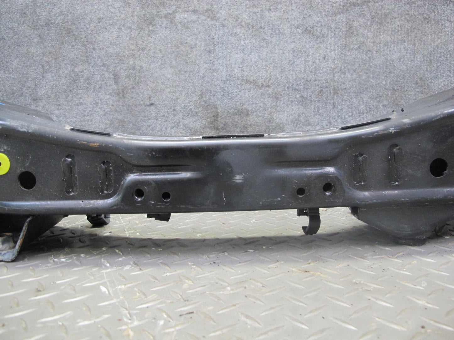 98-05 Lexus JZS160L GS400 GS430 GS300 Front Suspension Crossmember Carrier OEM