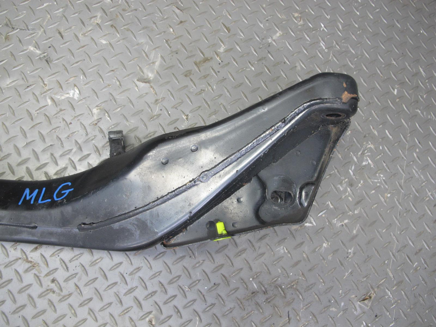 98-05 Lexus JZS160L GS400 GS430 GS300 Front Suspension Crossmember Carrier OEM