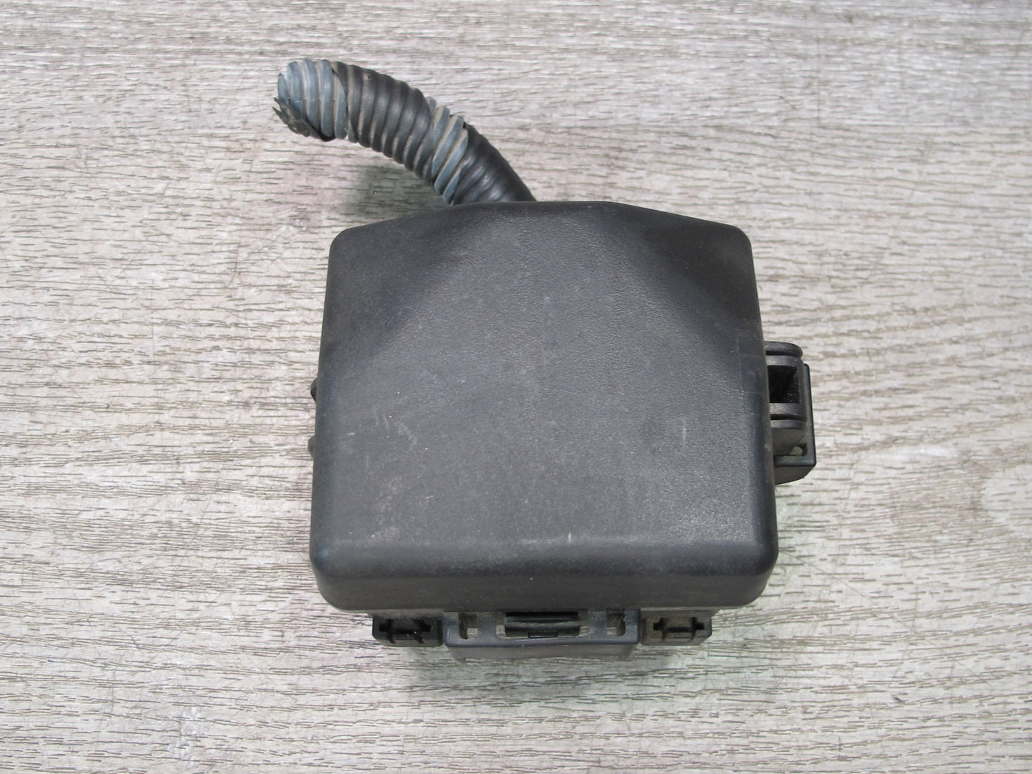 01-06 Lexus UCF30L LS430 Junction Fuse Relay Box Module OEM