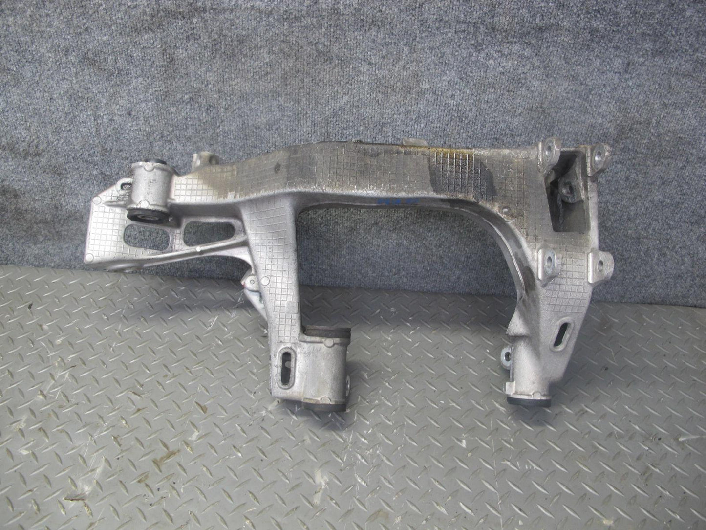 2005-2012 Porsche 911 997 Rear Suspension Crossmember Sub Frame Carrier