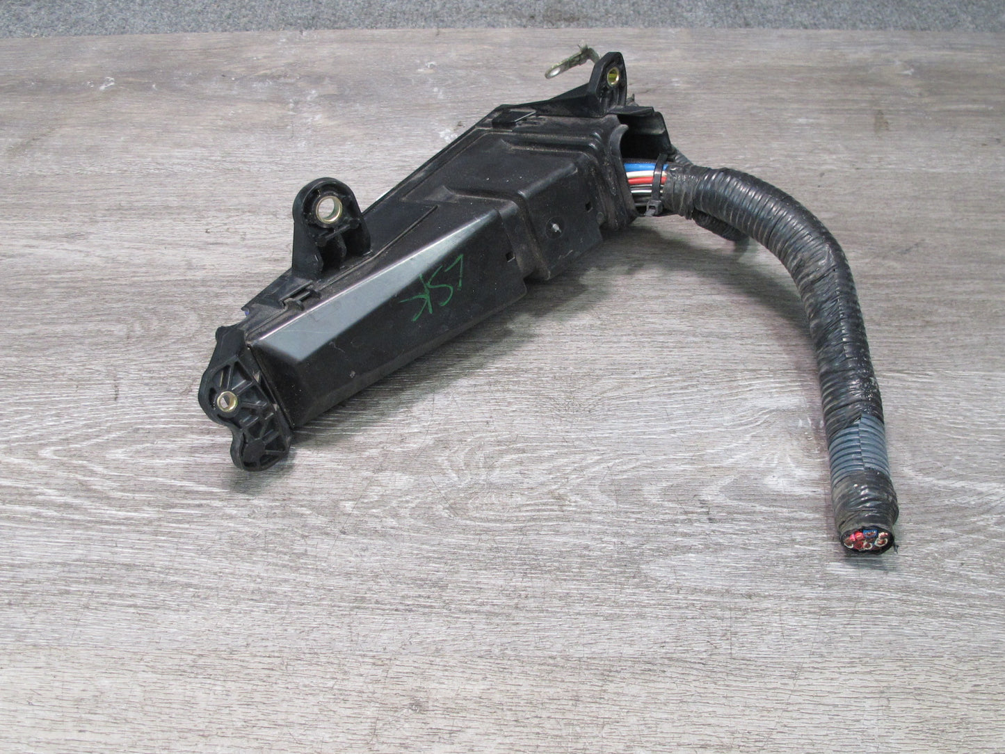 04-06 Lexus UCF30L LS430 Under Hood Junction Relay Fuse Box OEM