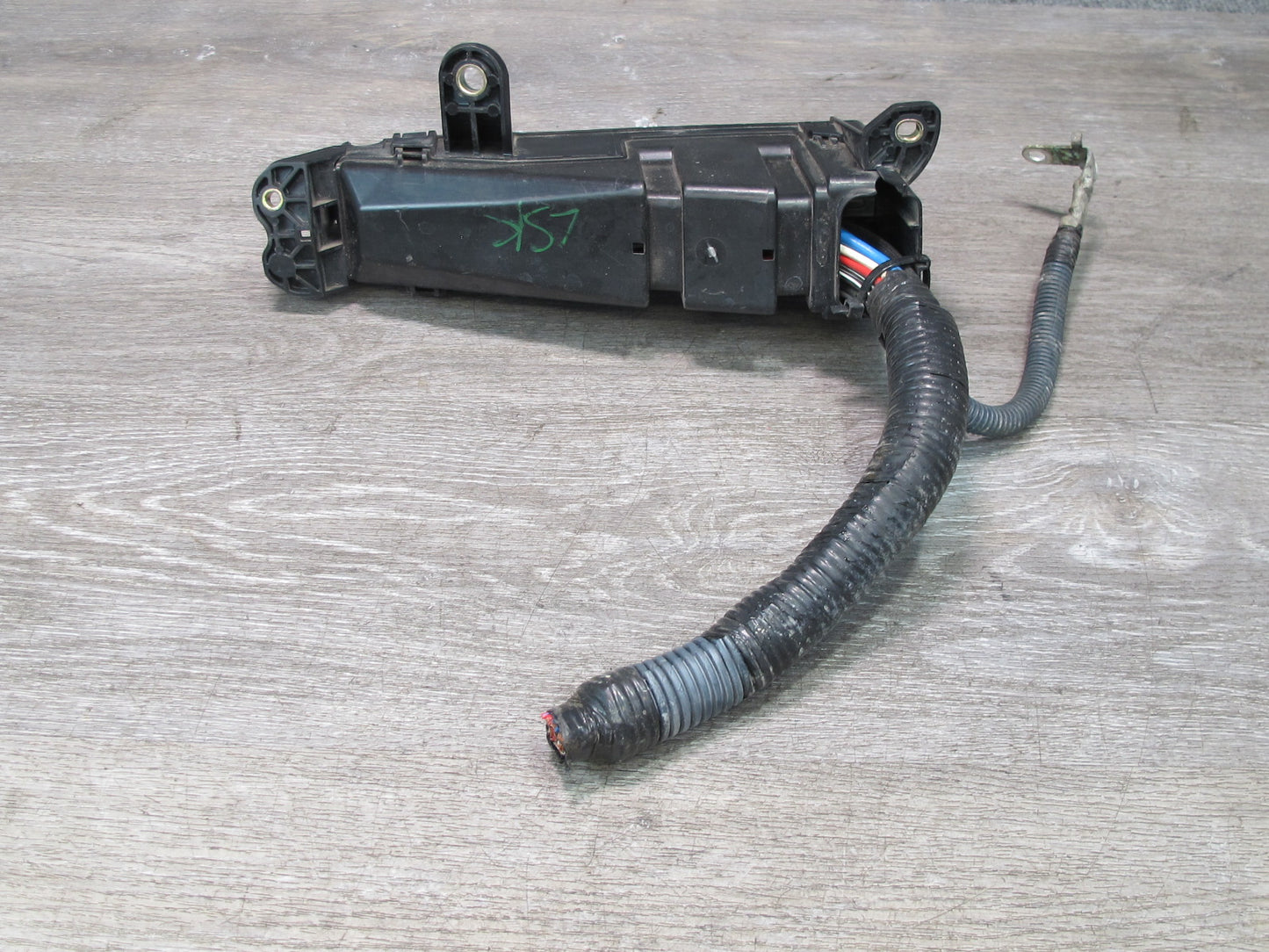 04-06 Lexus UCF30L LS430 Under Hood Junction Relay Fuse Box OEM