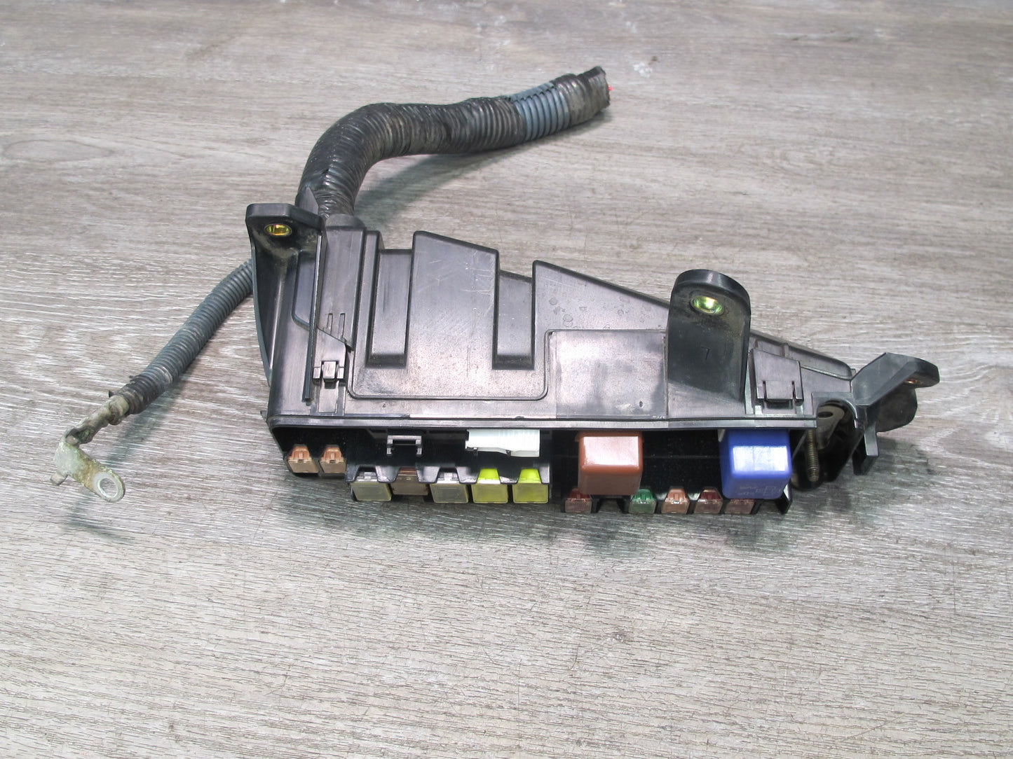 04-06 Lexus UCF30L LS430 Under Hood Junction Relay Fuse Box OEM