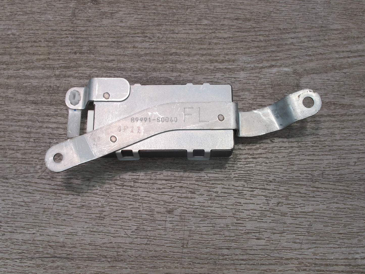 04-06 Lexus UCF30L LS430 Front Left Door Smart KEY Receiver Oscillator OEM