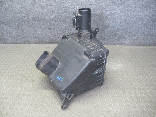 98-00 Lexus JZS160L GS300 Air Intake Cleaner Filter Box Sensor 22020-46100 OEM