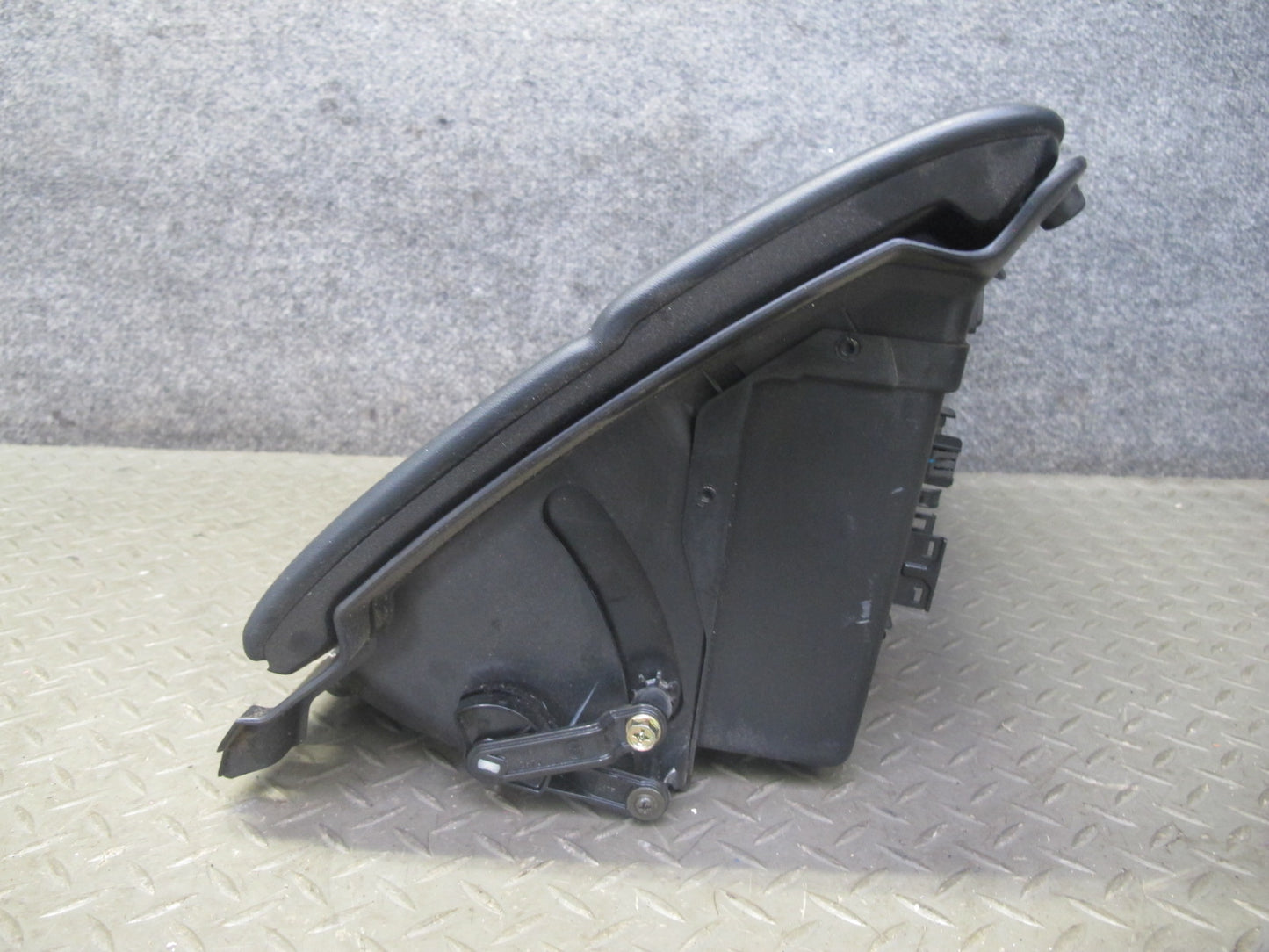 98-05 Lexus JZS160L GS400 GS430 GS300 Dash Right Glove Box Storage Black OEM