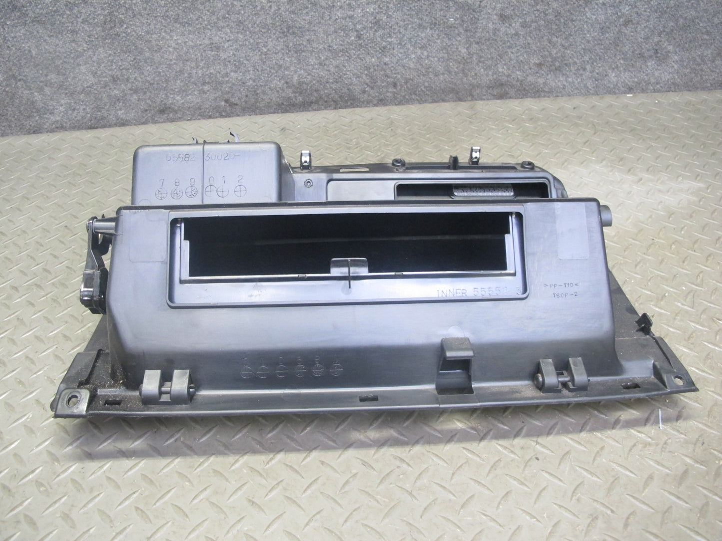 98-05 Lexus JZS160L GS400 GS430 GS300 Dash Right Glove Box Storage Black OEM