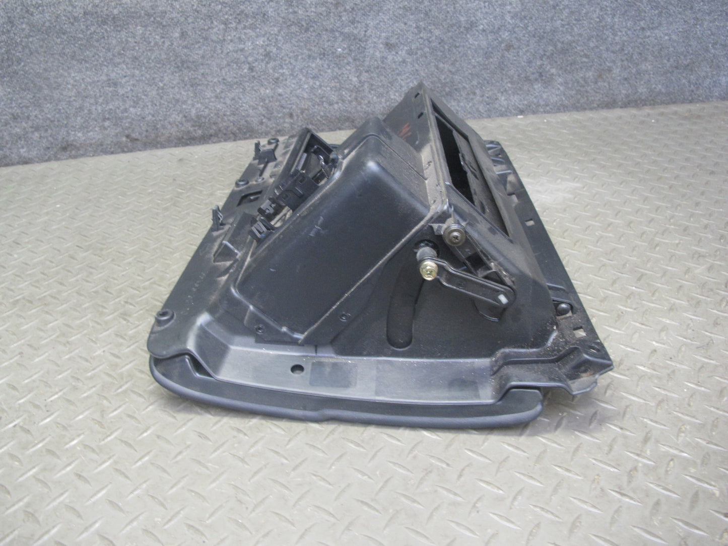 98-05 Lexus JZS160L GS400 GS430 GS300 Dash Right Glove Box Storage Black OEM