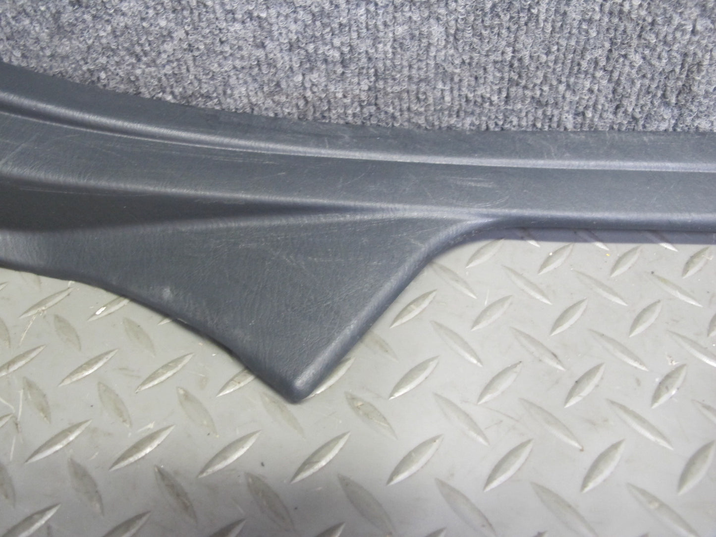 98-05 Lexus JZS160L GS300 Set of 2 Rear Door Scuff Sill Plate Trim Cover OEM