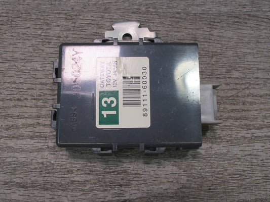2003-2007 Lexus UZJ100L LX470 Multiplex Network Gateway Computer Control Module