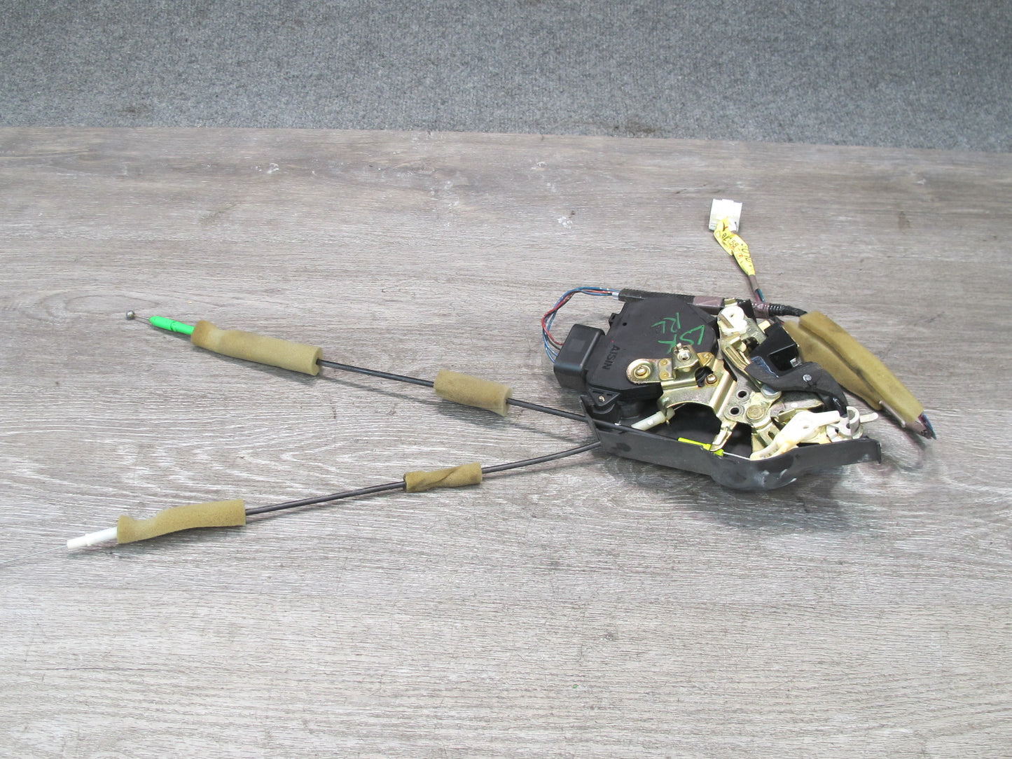 01-06 Lexus UCF30L LS430 Rear Left Door Lock Latch Actuator NO Soft Close OEM