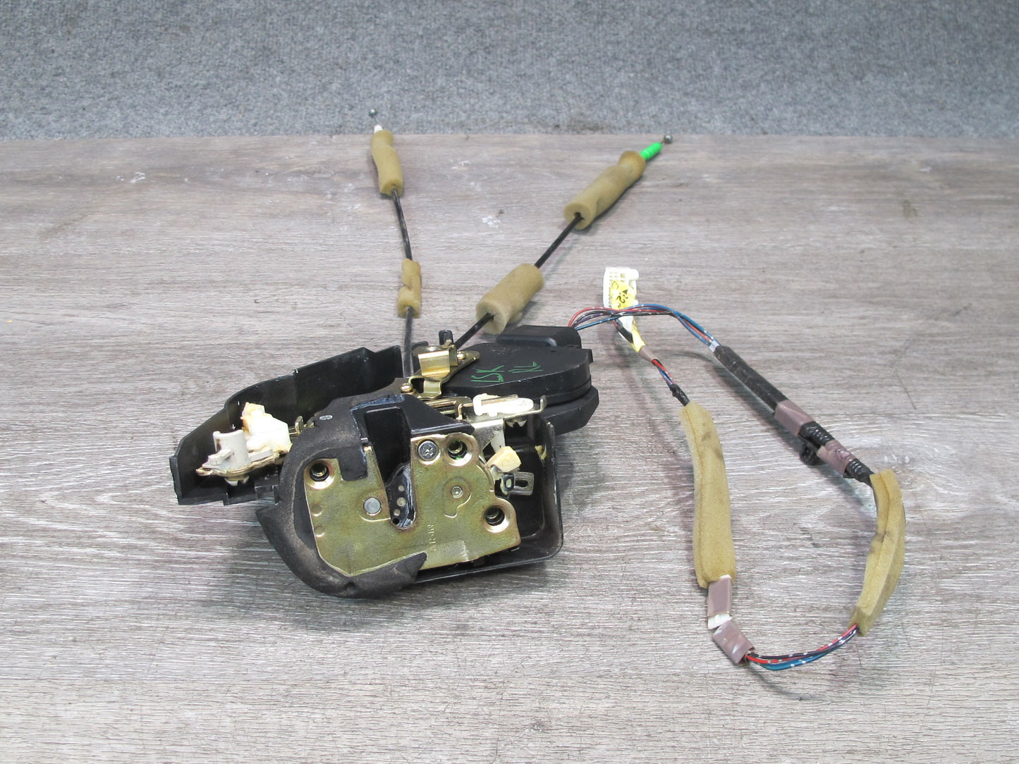 01-06 Lexus UCF30L LS430 Rear Left Door Lock Latch Actuator NO Soft Close OEM